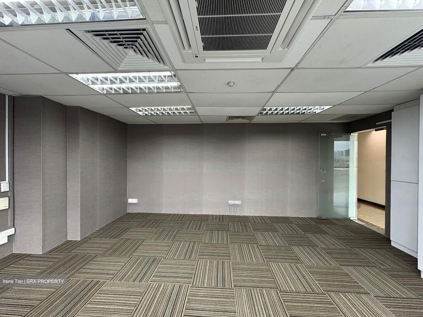 High Street Centre (D6), Office #456605021